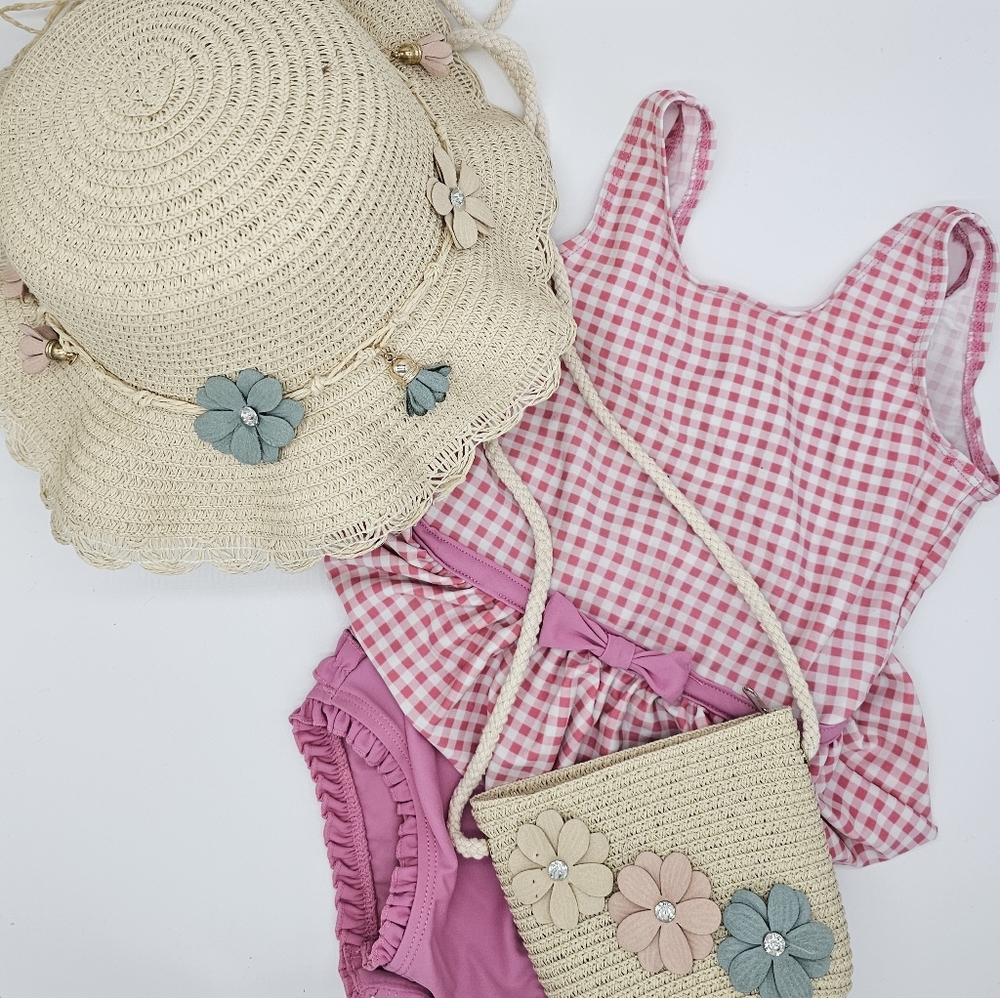 Ruffle Butts Toddler Swimming Suit, Size 3T, Color Pink.